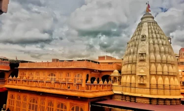 Shirdi to Shegaon Cab